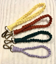 Load image into Gallery viewer, Crochet Wristlet Keychain
